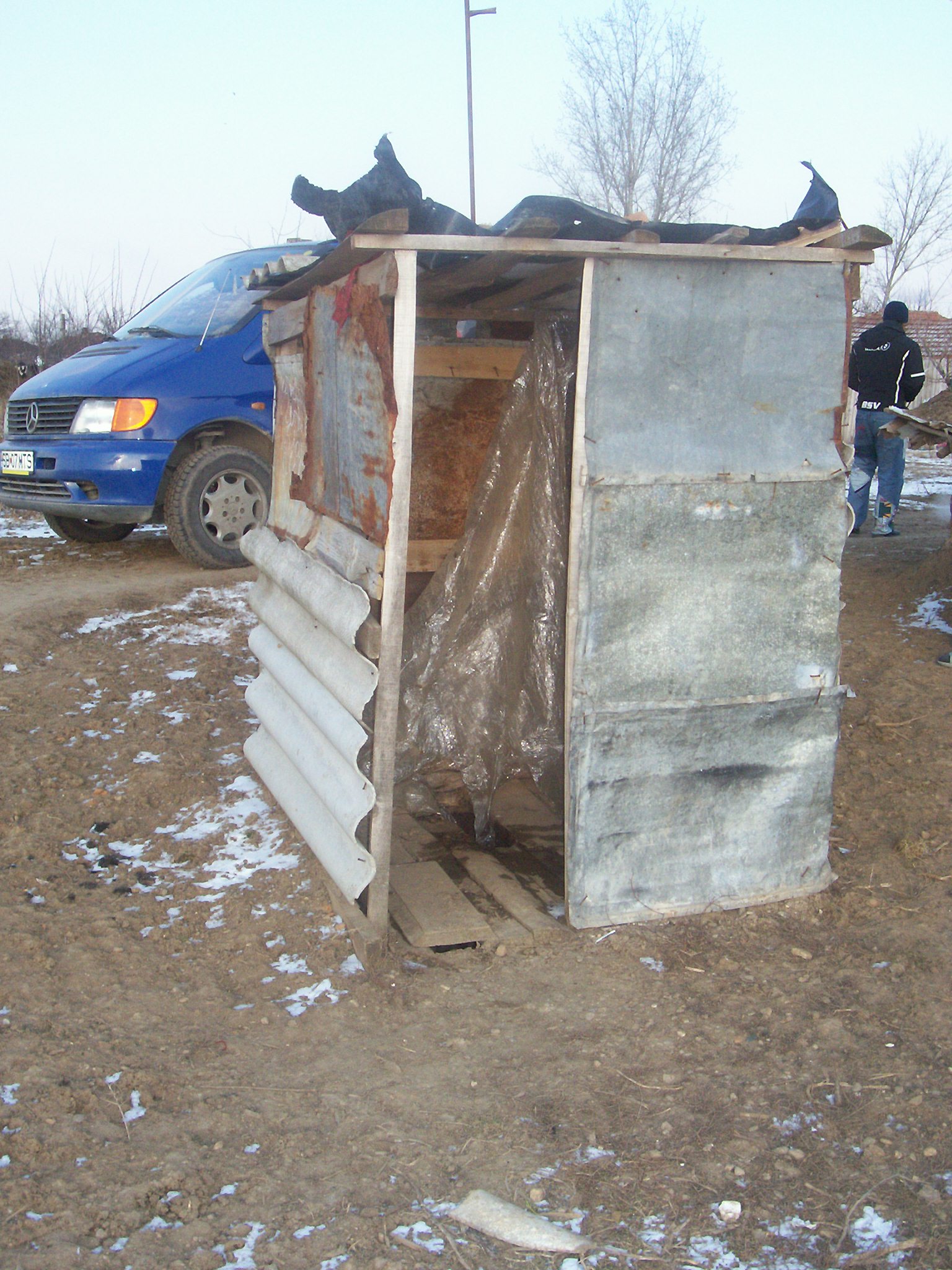 outhouse2006.jpg